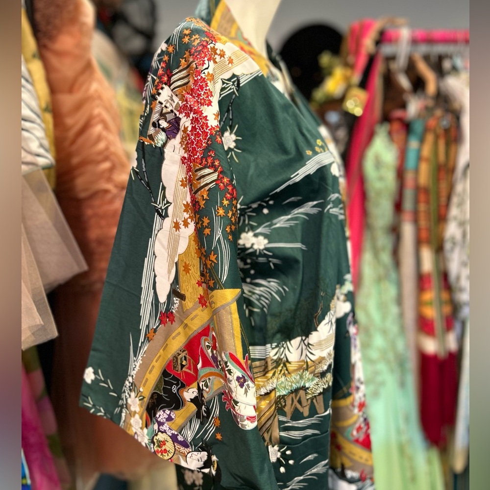 Hunter Green & Mtellic Kimono 👘 - Picture 11 of 15